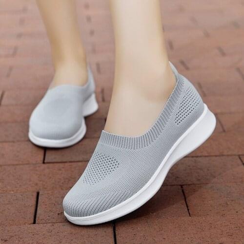 Large Size Womens Shoes Shallow Mouth Womens Shoes Flying Shoes Middle-aged And Elderly Walking 2021 Spring And Summer New