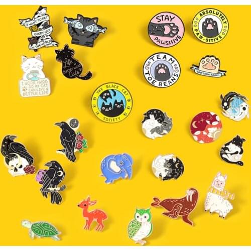 Cartoon animals badge Lapel Pin Cats fish birds elephant bat Dog fox Alpaca deer owl tortoise walrus Claws Enamel Brooches pins