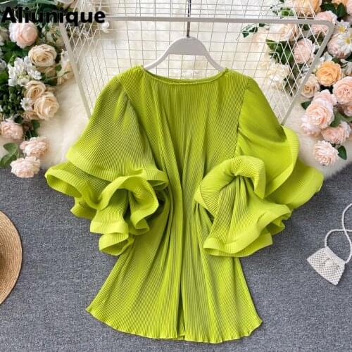 Aliunique Trendy Loose Pleated Chiffon Shirt With Flared Sleeves For Women 2021 Summer Fashion Design Lady Loose Casual Tops