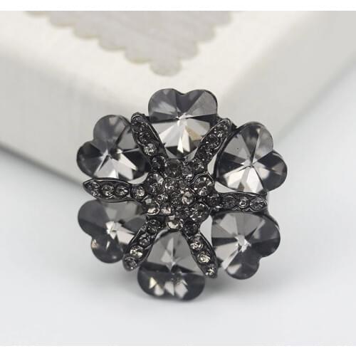 2Pcs 28-38mm Six petal black crystal glass buttons High-grade fur coat wool and cashmere clothing decorative buttons C004