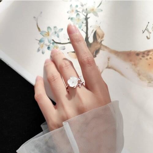 Korean Version of Acrylic Flower Ring Opening Adjustable Cute Tail Ring