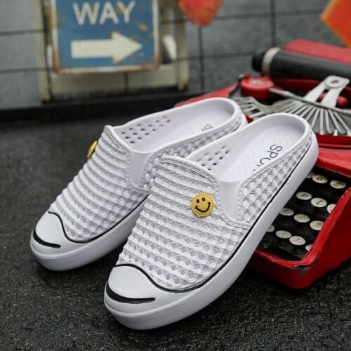 Summer Men Women Slippers Outdoor Clogs Garden Shoes Beach Slides Mules Bathroom Footwear Casual Massage Home Indoor Slippers 45