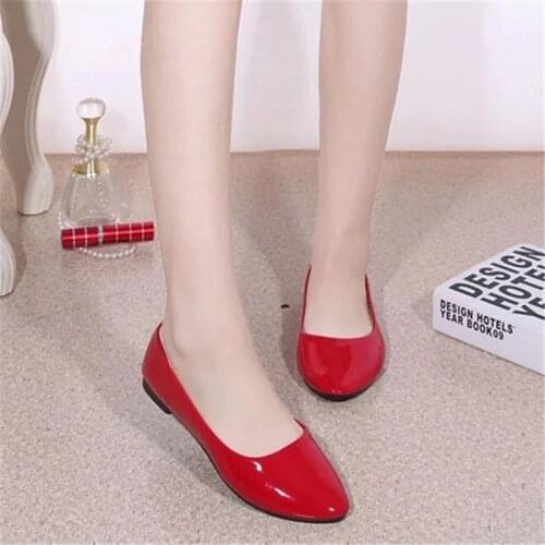 2020 Autumn Women Flats Shoes Women Oxford slip on Ballet Flats Moccasins red Boat Shoes Ladies Lazy Loafers Shoes