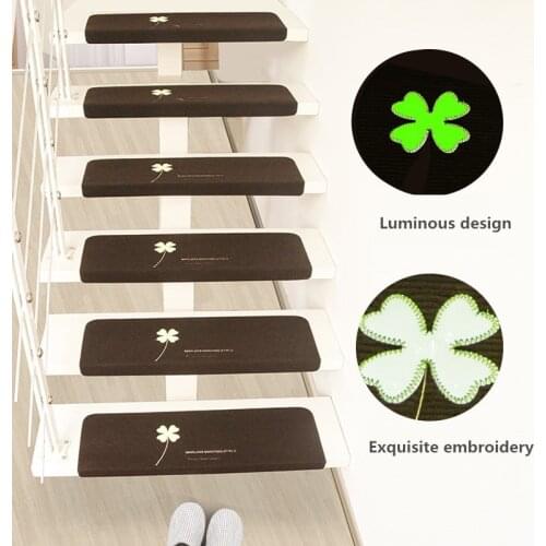 Nordic Reusable Washable Stairs Carpet 5 Pcs Luminous Staircase Pad Mats Four-leaf Clover Non-slip Self-adhesive Stair Carpets