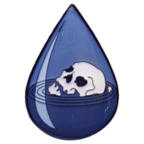 Skull water lapel pin brooch