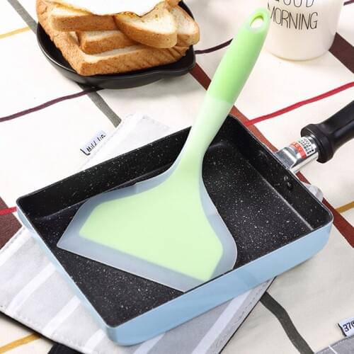Omelette Spatula Wrapped Fish Spatula Wide Turner Wide Non-stick Pan Turner for Eggs Crepes Brownies Fish Pancake Pizza Kitchen