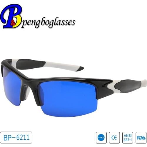 Caddie staff looking for ball goggles positioning golf ball looking glasses customized logo