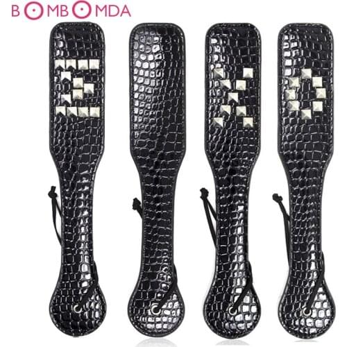 Slave Flog Paddle Spank Whip BDSM Whip Leather Paddle SM Flirting Toys Sex Tool Restraint Toy Adult Sex Products For Couples O2