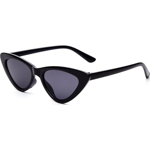 2018 Kids Sunglasses Fashion Style Vintage EyeKids Boys Girls Triangle Classic Sun Glasses for kids Red Female hot selling UV400