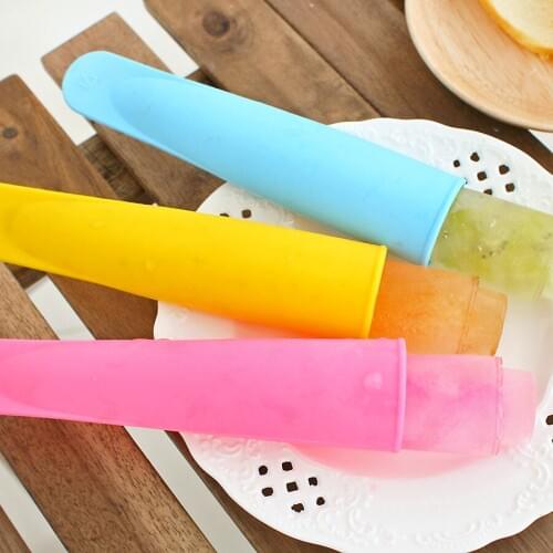 5Pcs/Lot Family Hot Silicone Popsicle Mold / Ice Pop Molds / Ice Tool Tray / Ice Cream Tubs Tools(Random Color)