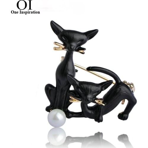 OI Black Mother Son Cats Brooches Gold-color Pins Simulated Pearl Brooch Suit Scarf Collar Clips Women Kids Best Gifts