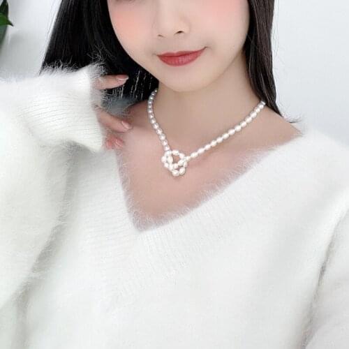 Liemjee Fashion Personality Jewelry Irregular Knot Petals Pearls Necklace For Women Feature Namour Charm Gift All Seasons