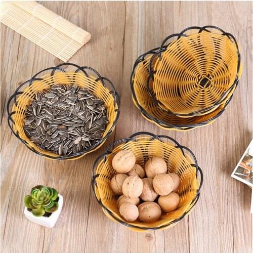 18cm Plastic Hollow Fruit Plate Snack Candy Nut Dessert Tray Multifunction Household Storage Tray Cosmestic Small Storage Basket