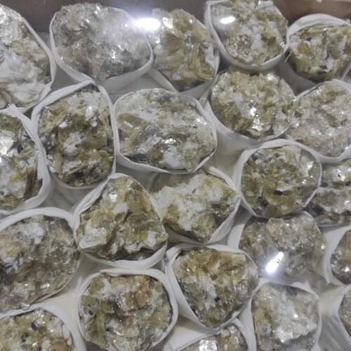 1 box 1.7-2kg natural specimen mica stone Fengshui teaching specimen Healing Gemstone collection