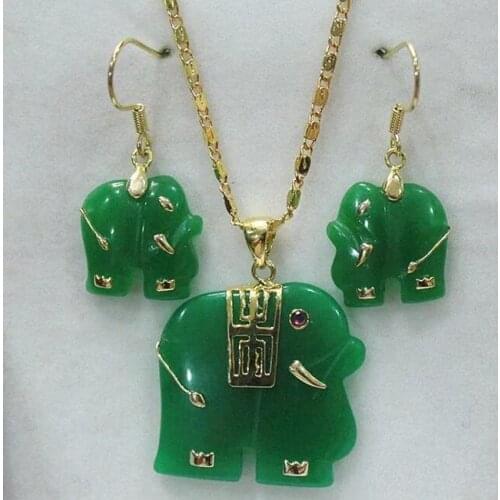 Charming ! Natural Green Elephant Pendant Necklace Earring Set