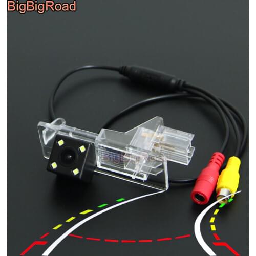 BigBigRoad For Renault Lodgy / Dacia Lodgy / Samsung SM3 / Captur Car Intelligent Dynamic Trajectory Tracks Rear View CCD Camera