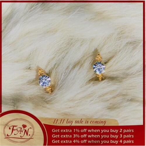 2021 Popular INS Trend Hot Sale Casual Simple Charm Girls Women Small Mini Golden Color Metal & Crystal Stud Earrings for Daily