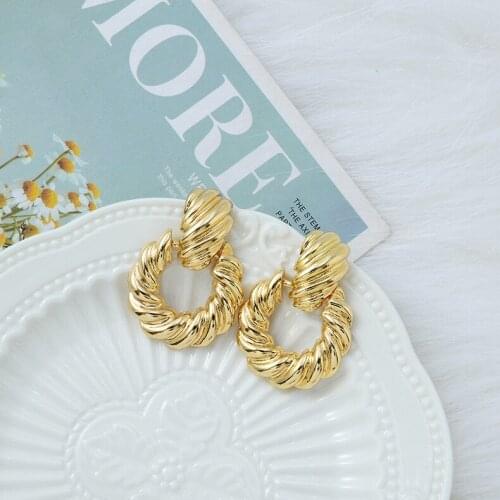 Simple Fashion Bright Color Round Twist Earrings Minimalism Punk Hip Hop Style Gold Color Earrings Women Jewelry Party Gifts