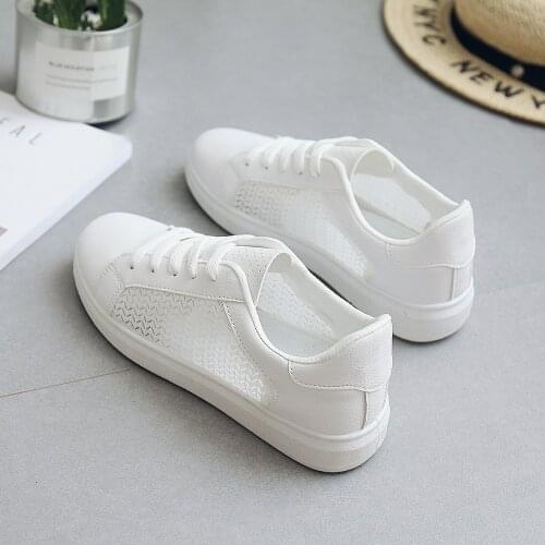 2020 Fashion Women Shoes Comfortable Light Breathable Mesh White Flats Shoes Outdoor Walking Shoes Casual Shoes Female Sneakers