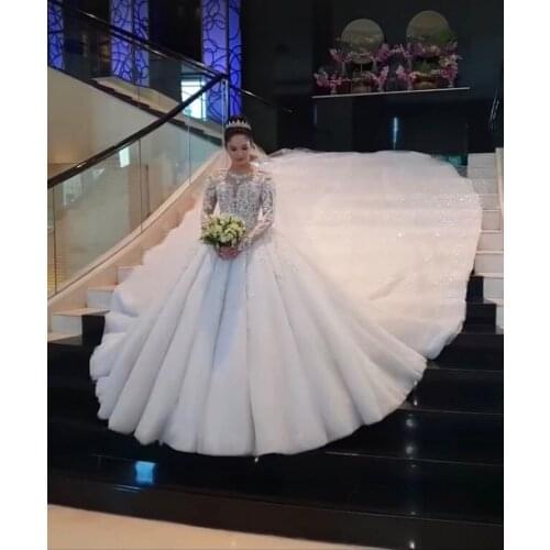 2019 Chic Dubai Crystal Wedding Dress Shiny Beaded 3D Lace Wedding Gowns With Sheer Full Sleeves Bridal Dress Vestido De Noiva