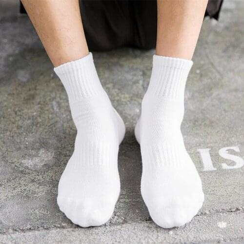 Solid Color Ins Fashion Black White Pure Man Sport Outing Casual Cotton Soft Breathable Business High Elastic Middle Tube Socks
