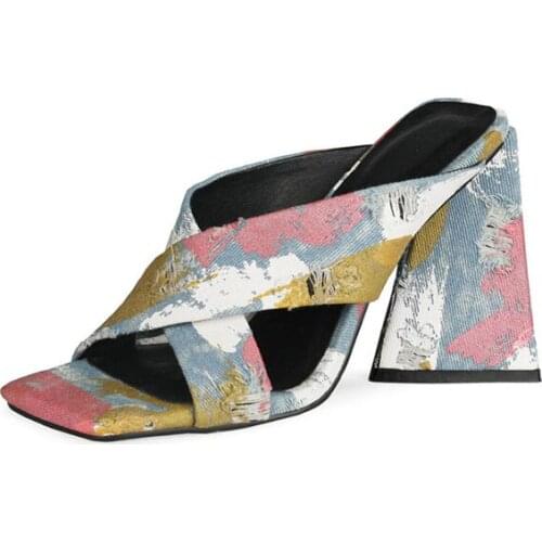 Retro Denim Print Slippers Women Sexy Strange Style Heel Gladiator Sandals Square Toe Summer Shoes Hot Cross-Tied Sandals Slides