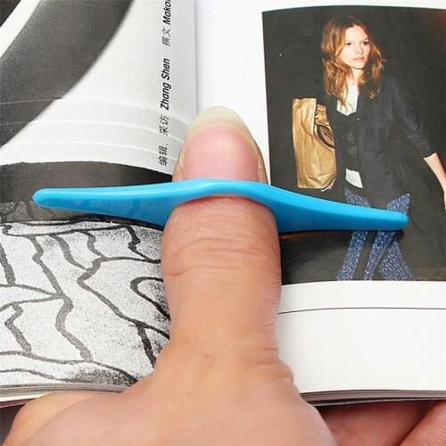 5 PCS Multi-function Plastic book support Book Page Holder Marker Convenient Bookmark school office supplies Book Thumb Holder