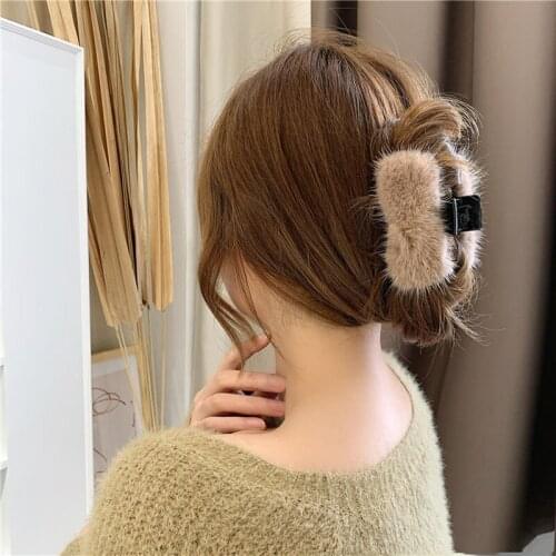 Korean Autumn and Winter Mink Hair Accessories Autumn Hair Claws Barrettes Girls Back Hair Clip Big Hair Clip Shark Clip