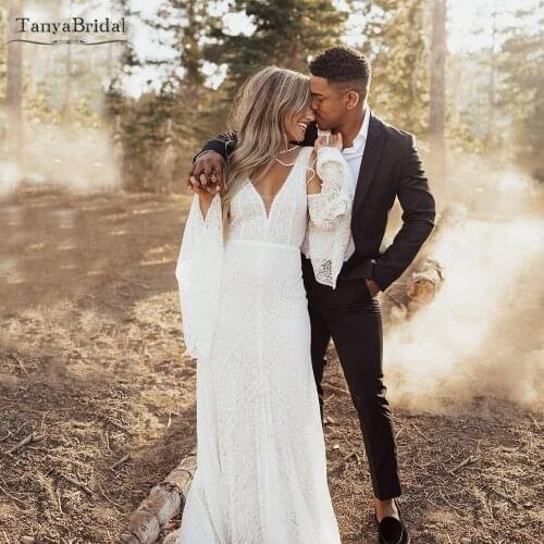 Sun-kissed Romantic Lace Wedding Dresses Pretty Dreamy Mermaid Bridal Gowns V-Neck Backless Bohemian Vestido de Noivas DW468