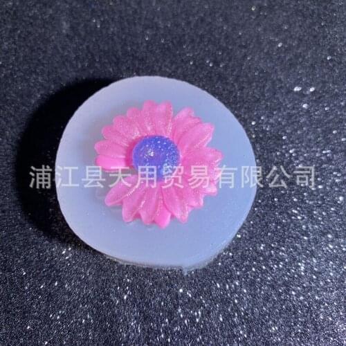 DIY New Crystal Drop Gel Daisy Silicone Mold 17-286