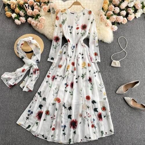 Elegant Holiday Printed Summer Dress 2021 Long-sleeved Slim Floral Chiffon Long Dresses Women With Ribbon Beach Bohemian Dress