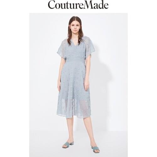 Vero Moda 3D Weaves V-neck Umbrella Hem Silky lining Dress | 31937B501