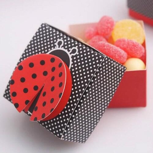 50pcs Wedding Candy Box Baby Shower Favor Box Party Decorations "Cute as a Bug" 3-D Wing Ladybug Favor Box Decoration Mariage