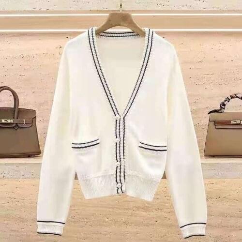 2021 Autumn Fashion Knitted Cardigans High Quality Women V-Neck Pearl Beading Button Black White Color Block Cardigan Tops Coat