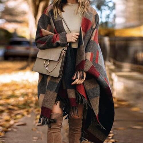 Elegant Color Block Batwing Fluffy Sleeve Capes Women 2021 Autumn Winter Warm Knit Overcoat Lady Vintage Irregular Ponchos Scarf