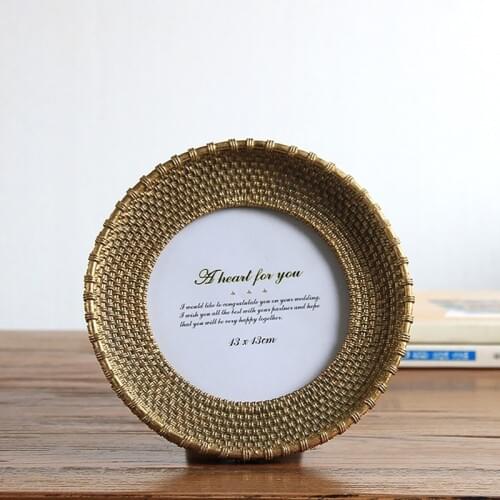 Special Design Picture Frame For Home Decoration Resin Round Photo Frame For Favor Gift Modern Creative Picture Frame Art Fotos