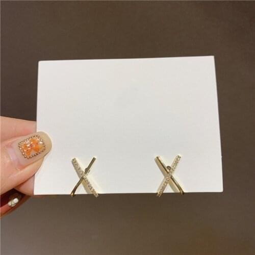 2021 New Fresh Shiny Crystal Modelling Senior Earrings Elegant Temperament Joker Fine Small Lovely Women Stud Earrings Jewelry