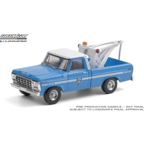 GreenLight 1:64 1979 Ford F-250 with Drop in Tow Hook New York alloy model Car Diecast Metal Toys Birthday Gift For Kids Boy