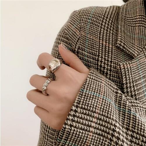Orgin Summer Unique Design Irregular Twisted Geometrical Ring for Women Exquisite Metal Ring Party Gifts Jewelry Accessories
