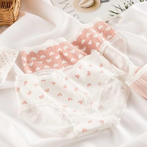 2021 Fashion Sweet 95% Cotton Love Heart Printed Panties Girls Underwear Breathable Women Strawberry Briefs Lingerie WDC5973