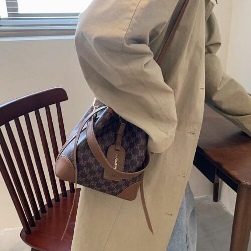 Vintage Fashion Female Tote 2021 New High Quality PU Leather Womens Designer Handbag letter Bucket bag Shoulder Messenger Bag