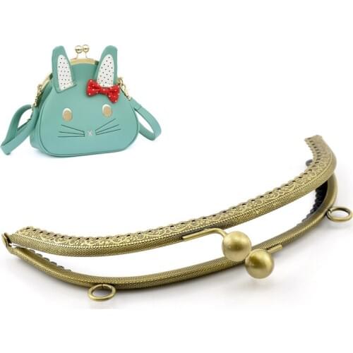DoreenBeads 16cm Antique Bronze Vintage Metal Purse Frame Making Kiss Clasp Lock for Clutch Bag Handle Handbag Accessories 1PC