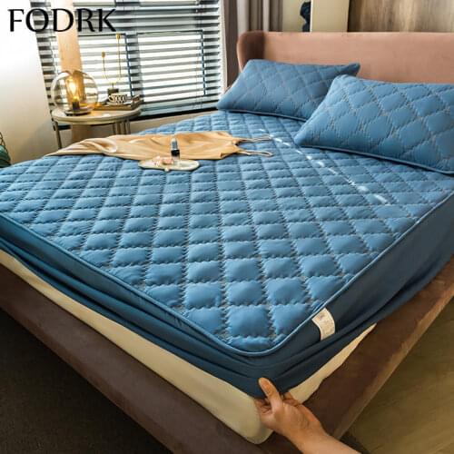 Bedspread on The Bed Cotton Sleeping Mat Folding Elastic Car Travel Mattress Waterproof Ventilation Breathable Sheet Protector