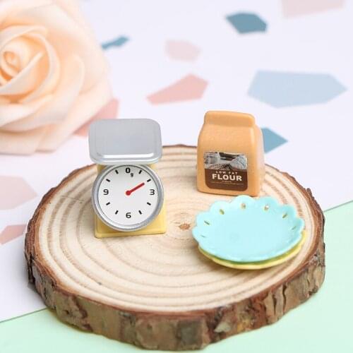 1Set Dollhouse Mini Doll House Kitchen Toy Model Baking Electronic Bench Scale Dollhouse Accessories