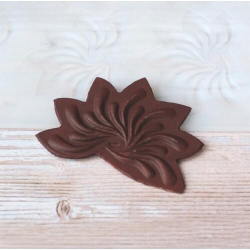Semicircle Maple Flowers Non-stick Silicone Chocolate Mold Ice Molds Cake Mould Bakeware Baking Tools