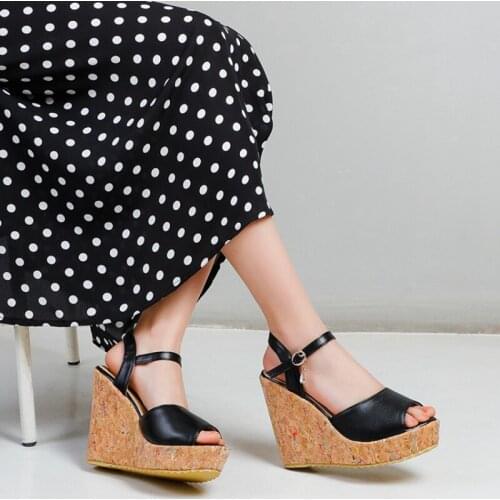 Summer Women Wedge Sandals Platform Flip Flops Soft Comfortable 2021 New Casual Shoes Outdoor Beach Slippers Ladies Sandals 8824