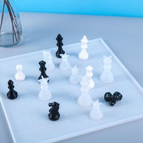DIY Crafts Making Tools Crystal Epoxy Resin Mold International Chess Checkerboard Casting Silicone Mould
