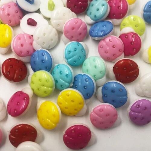 100x New! Ladybug Plastic Buttons Sewing Notions Accessories DIY Crafts PT77