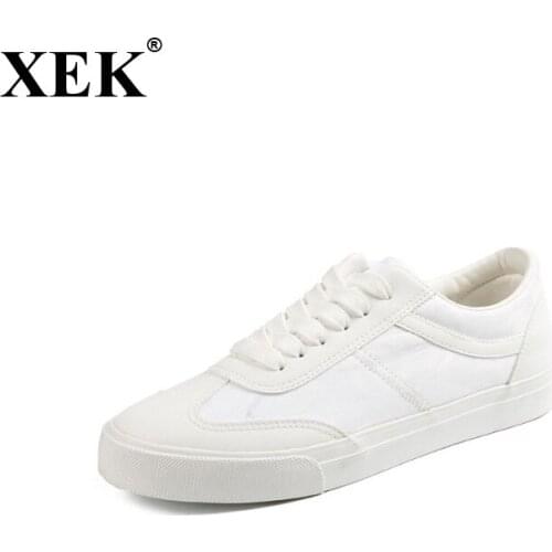 XEK New Design Womens Outdoor Sneakers Breathable Black White Sport Running Shoes Youth Anti-slip Shoes GSS31