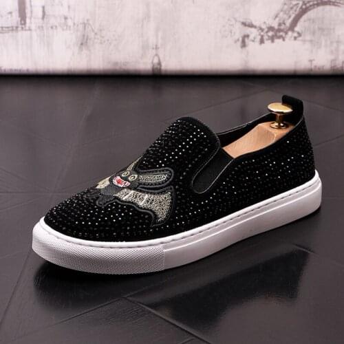 British Fashion Mens Black Causual Comfort Shoes Rhinestone Charm Luxury Slip On Flats Embroidered Pattern Leisure Sneaker ERRFC